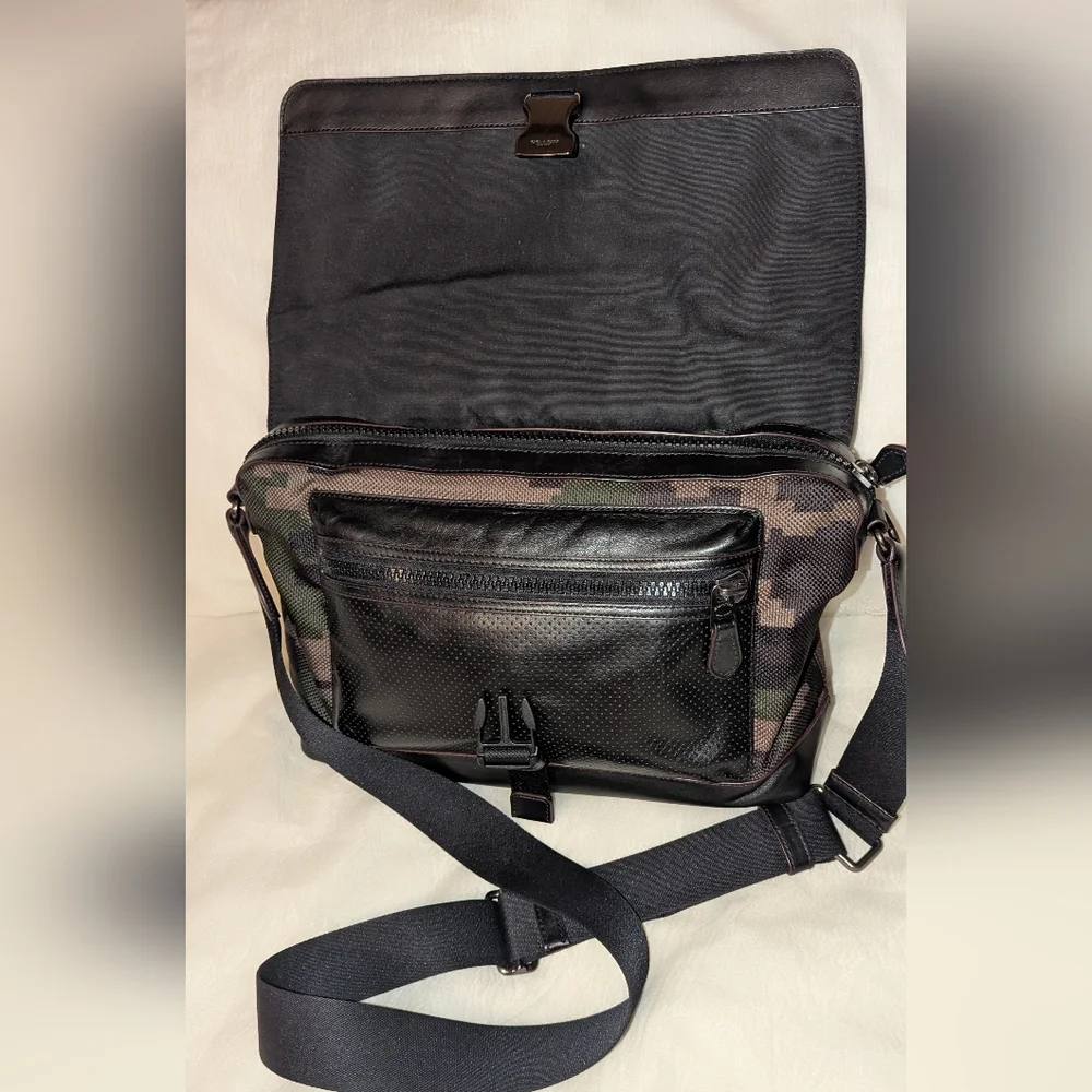 Coach Terrain Bike Bag Black Leather And Pixelated Camo Print Nylon EUC